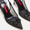 Carolina Herrera / Zapatos de punta / insignia