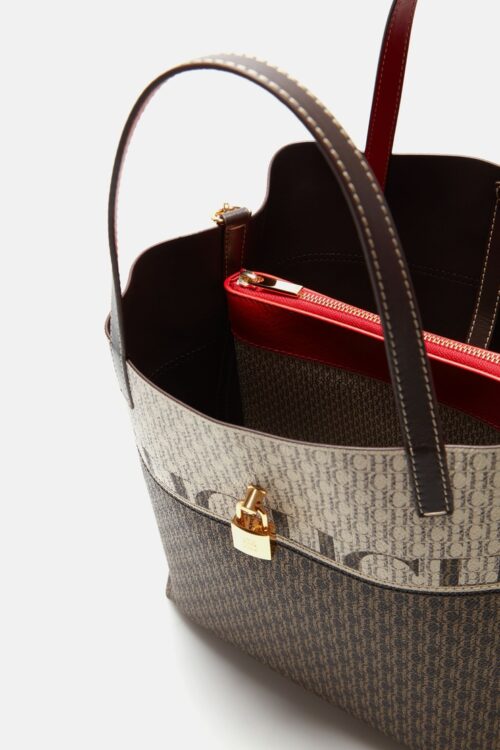 Alternative view of Carolina Herrera Matryoska